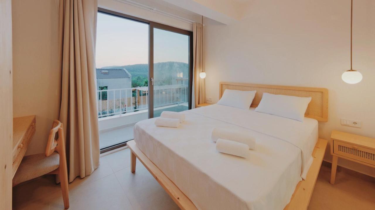 Villa Neo With 2 Private Pools, Bbq, Jacuzzi And Sauna Фетие Екстериор снимка